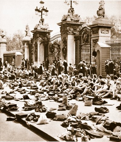Barnas jubileumsferie, 1935 av English Photographer