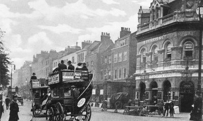 The Cock Tavern, Highbury, ca. 1900 av English Photographer
