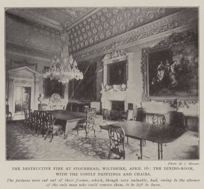 Den destruktive brannen i Stourhead, Wiltshire, 16. april, spisestuen, med de kostbare maleriene og stolene av English Photographer