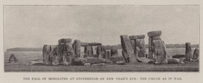 Monolittenes fall ved Stonehenge på nyttårsaften, sirkelen som den var av English Photographer