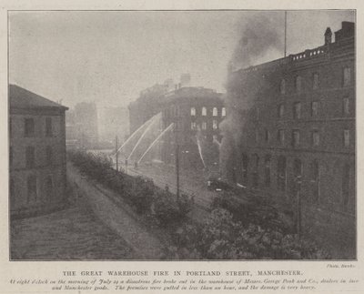 The Great Warehouse Fire i Portland Street, Manchester av English Photographer