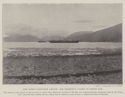 Kings Scottish Cruise, His Majestys Yacht i Onich Bay av English Photographer