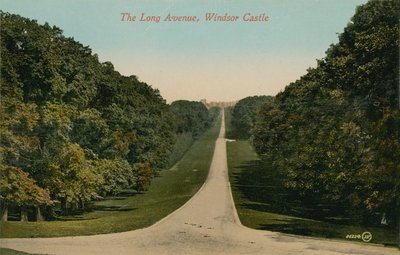 The Long Avenue, Windsor Castle i England. Postkort sendt i 1913. av English Photographer