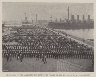 Lords of the Admiralty inspiserer sjømennene ved sjødepotet i Portsmouth av English Photographer