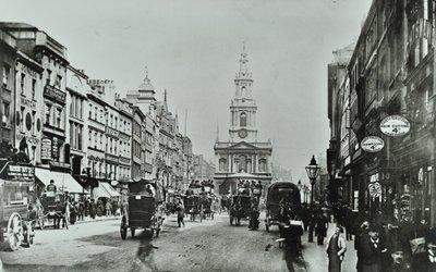 The Strand, 1897 av English Photographer