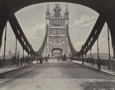 Tower Bridge (s/h-bilde) av English Photographer