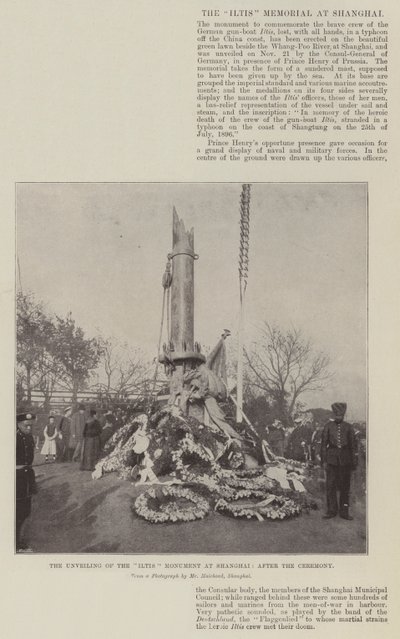 Avdukingen av Iltis-monumentet i Shanghai, etter seremonien av English Photographer