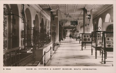 Victoria and Albert Museum, South Kensington, London av English Photographer