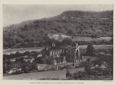Tintern Abbey, kjøpt av regjeringen fra hertugen av Beaufort av English Photographer