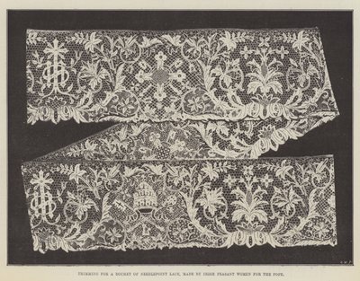 Trimming for en Rochet of Needlepoint Lace, laget av irske bondekvinner for paven av English Photographer