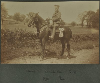 Trompetist av Leicestershire Royal Horse Artillery på en treningsleir i Diss, 1914 av English Photographer