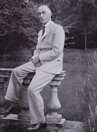 Warwick Deeping (s/hvitt bilde) av English Photographer