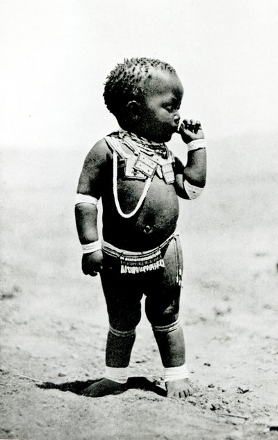 Zulu jente suger første finger av English Photographer