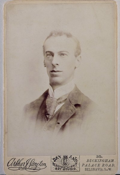 Portrett av Arthur Rackham (1867-1939) (sepia-bilde) av English Photographer English Photographer