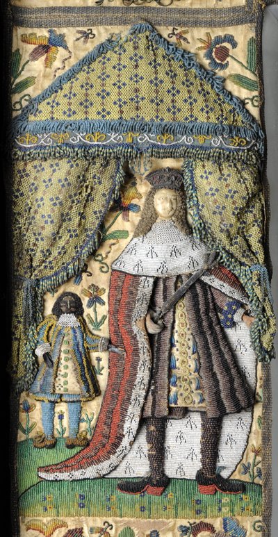 Perlearbeidsspeil, ca. 1672-79 (silke-, metall- og skinntråder med glassperler og spangles på silke-sateng-slipt belagt med eik) av English School