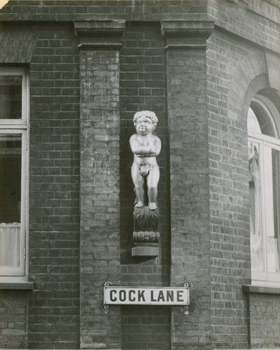 Cock Lane und der fette Junge, oder Goldjunge, Statue; Fotografie von English School