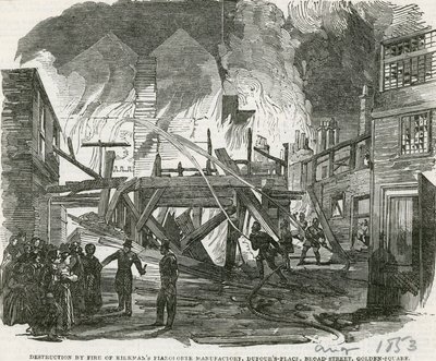 Ødeleggelse av brann av Kirkmans Pianoforte-fabrikk, Dufours Place, Broad Street, Golden Square av English School