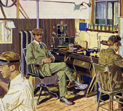 Fred Royce opprettet en fabrikk for å lage elektrisk utstyr av English School