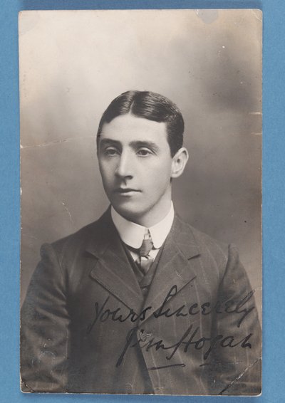 Jim Hogan, 1907 av English School