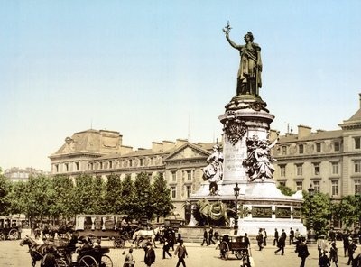 Paris (håndfarget bilde) av English School
