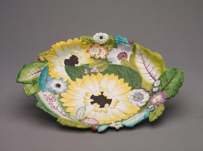 Stativ, Chelsea Porselensfabrikk, ca. 1755 av English School