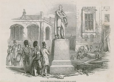 Statue av hertugen av Wellington ved Tower of London av English School