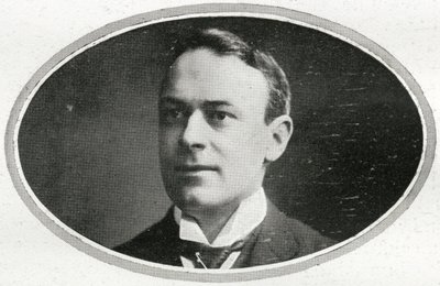 Thomas Andrews, Jr., detalj av Passengers på RMS Titanic, fra 'The Sphere', 27. april 1912 (litho) (se også 450780) av English School