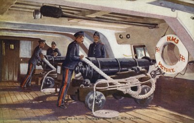 To av Trafalgar-våpenene i HMS Victory (farge litho) av English School