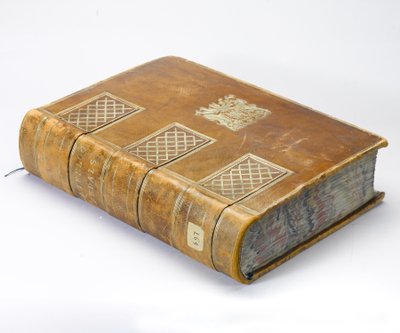Waterloo Medal Roll, ca. 1815 (penn og blekk på papir i et lærbundet volum) av English School