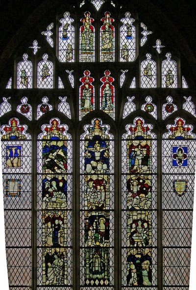 Window Ww som viser fragmenter og paneler satt sammen igjen av Eric Milner-White 1955-57 av English School