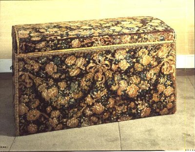 Henry III kiste, brodert, 1590 (tekstiler) av English School English School