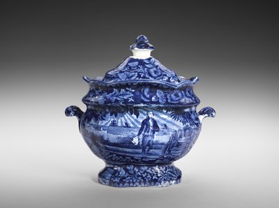 Sukkerskål, ca. 1818-46 (blyglasert keramikk med overføringstrykk) av Enoch Wood and Sons