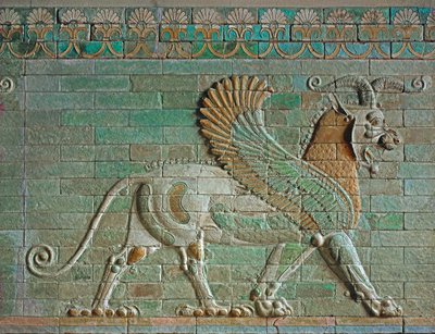 Vingløve med værhode og griffins bakbein ... av Erich Lessing