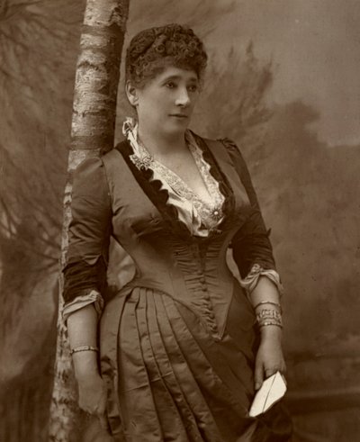 Mrs John Wood, britisk skuespillerinne og teatersjef, 1888. av Ernest Barraud