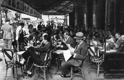 Folk på en fortauskafé, Paris, 1931. av Ernest Flammarion