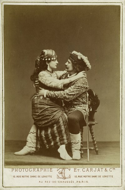 René Didier og Alice Lody i rollene som Phoebus og Esmeralda av Etienne Carjat