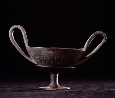 Etruskisk sivilisasjon: kantharos av Etruscan