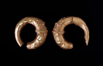 Gylne øredobber, 450-400 f.Kr av Etruscan