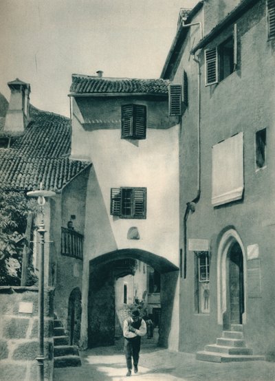 En stille gate, Merano, Sør-Tirol, Italia, 1927 av Eugen Poppel