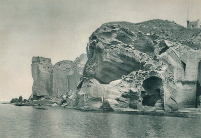 Inngang til en svovelkilde, Ischia, Italia, 1927 av Eugen Poppel