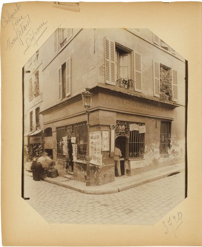 Side fra albumet "Documents for the History of Old Paris", ca.1910 av Eugène Atget