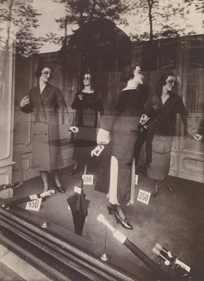 Butikkfront, avenue des Gobelins av Eugène Atget