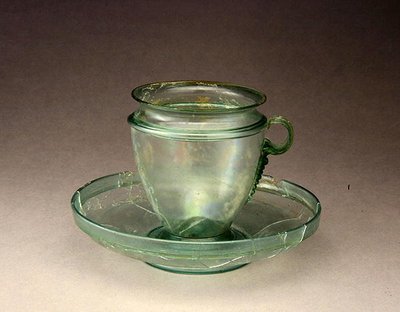 Kopp og tallerken, ca. 50-100 e.Kr. (glass) av European European
