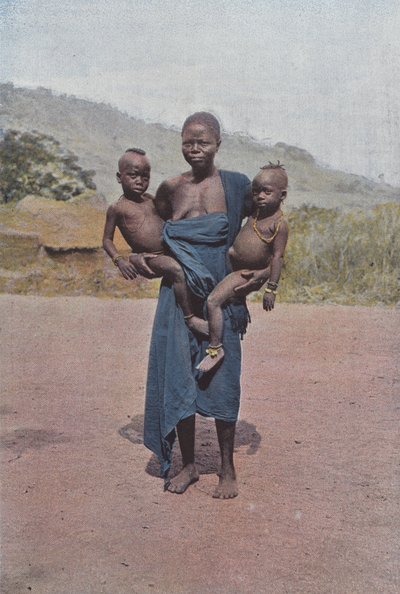 Dahomean bærer sine to tvillinger av European Photographer