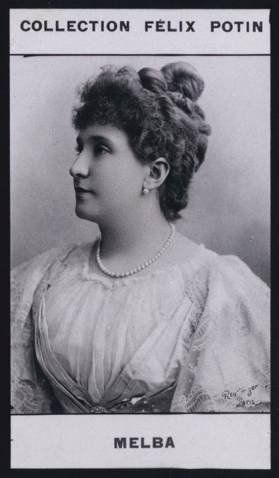 Madame Nellie Melba (1860) (s/hvitt-bilde) av European Photographer