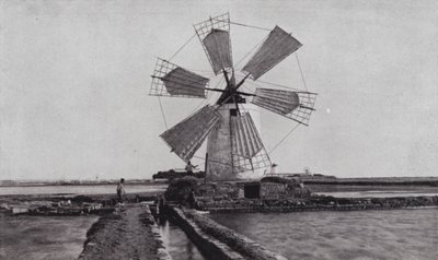 Trapani, en vindmølle (s/hvitt bilde) av European Photographer