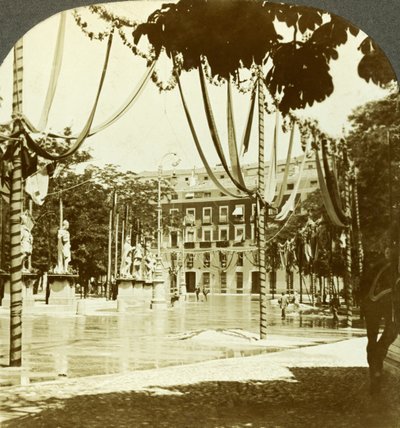 Dekorasjoner, Plaza de Oriente, Madrid, Spania. av Excelsior Stereoscopic Tours