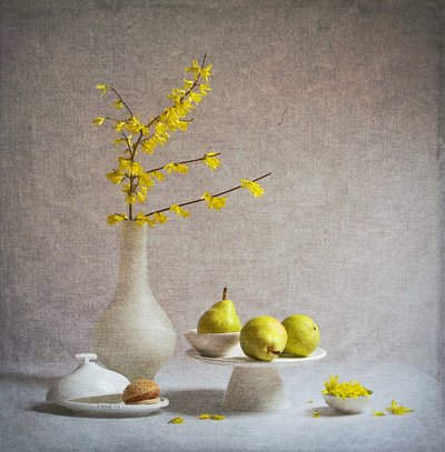 Gule blomster, grønne pærer av Fangping Zhou