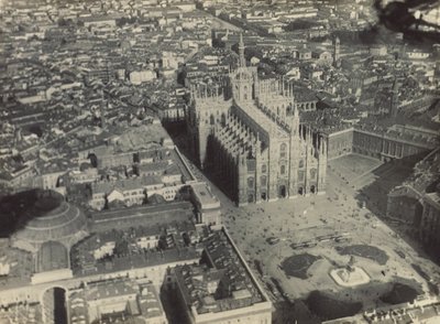  av Fedele Azari