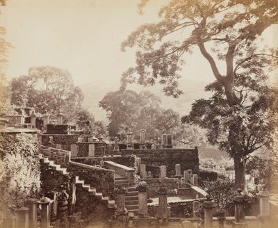 Japansk tempelkirkegård, Shuntoji, Nagasaki, ca. 1867. av Felice A. Beato